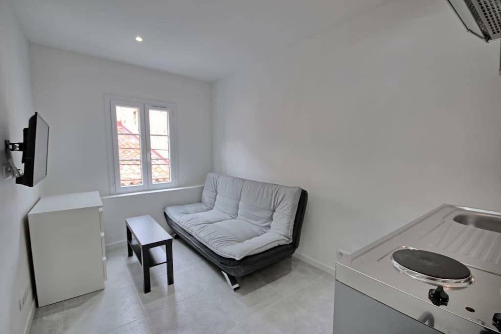 301-Studio Au Calme Entierement Renove Antibes Exterior photo